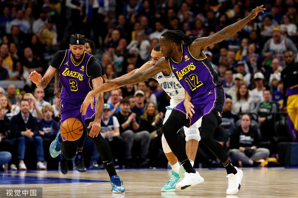 尤其是他在 尤其是他在