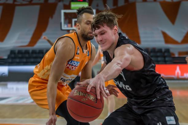 游球队的锋 游球队的锋